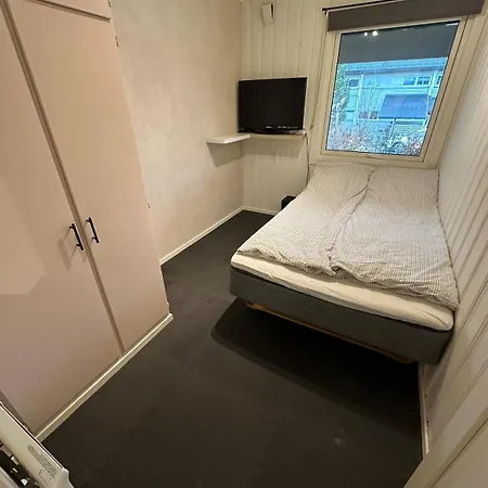 And Cozy - Free Parking Apartment *